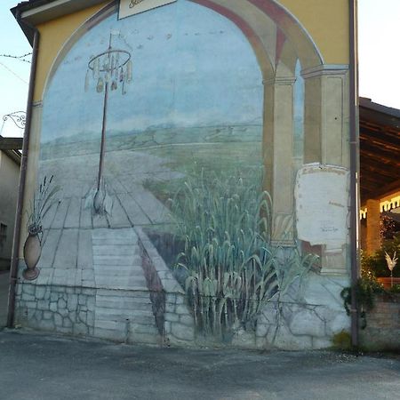 Agriturismo San Martino Кастильоне-Тинелла Экстерьер фото